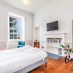  Apartment Belleville Central St James Quarter Free Offsite Parking & Views By Bonjour Residences United Kingdom